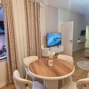 Private Bathroom Quadruple Room